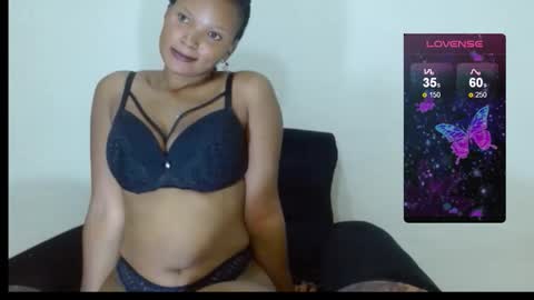 chocolatemilkebony online show from September 25, 7:15 am