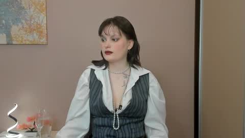 Cassandra online show from April 3, 4:08 am