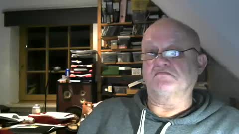 Chris online show from January 19, 8:09 pm
