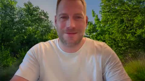 Snapshot of chris2024x chatting on September 23, 5:34 am Christian online show from September 23, 5:34 am