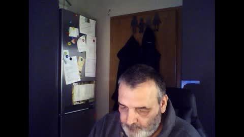 Snapshot of chris250268 chatting on December 14, 1:05 pm Chris online show from December 14, 1:05 pm