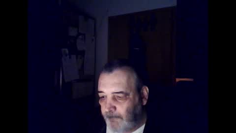 Snapshot of chris250268 chatting on December 8, 4:33 am Chris online show from December 8, 4:33 am