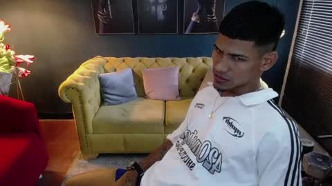 chris online show from June 1, 7:04 pm