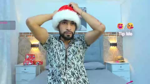 chris_kizz online show from December 23, 11:25 am