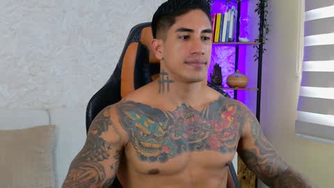 chris reilly online show from December 29, 7:53 pm