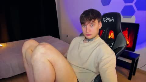 Chris Tyson online show from February 9, 12:17 am