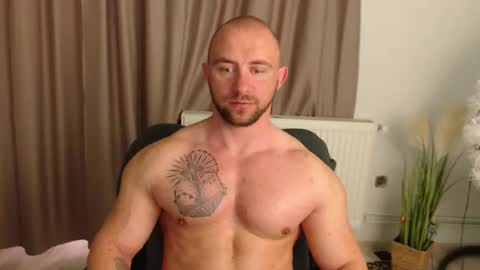chrisbigbiceps online show from March 26, 5:13 am