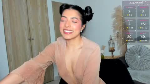 Chrishell online show from May 22, 1:23 am