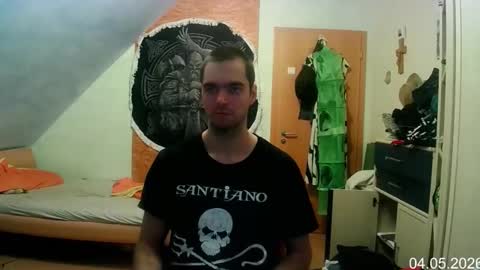 chrisjung301160 online show from May 4, 5:41 pm
