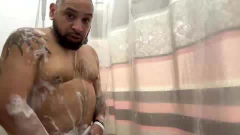 chrisr4203 online show from February 28, 7:40 pm