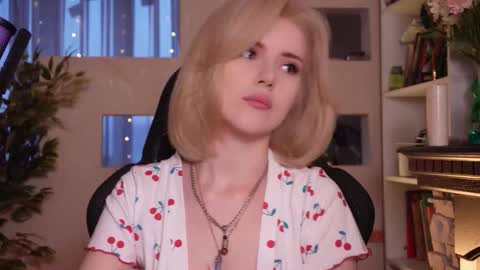 chriss_foxx online show from March 27, 3:24 pm