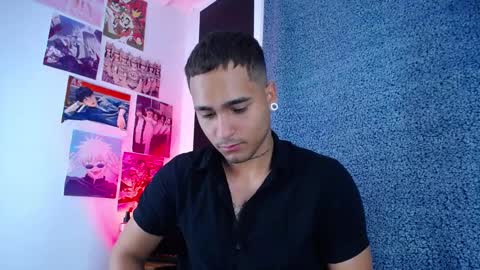 Snapshot of chriss_wg_ chatting on February 14, 11:31 am Christian Wang online show from February 14, 11:31 am