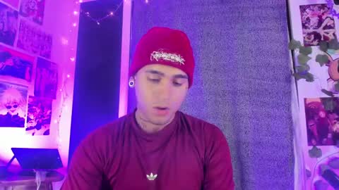 Snapshot of chriss_wg_ chatting on January 11, 6:24 am Christian Wang online show from January 11, 6:24 am