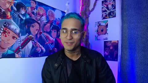 Snapshot of chriss_wg_ chatting on December 4, 10:35 pm Christian Wang online show from December 4, 10:35 pm