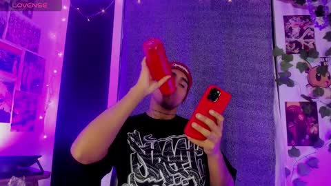 Snapshot of chriss_wg_ chatting on January 12, 1:21 am Christian Wang online show from January 12, 1:21 am