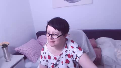 Christa online show from March 31, 5:57 pm