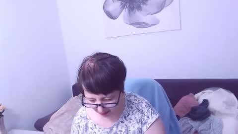 Christa online show from February 8, 3:43 am