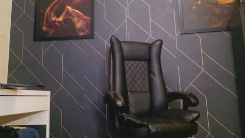 Chris online show from January 29, 5:09 am