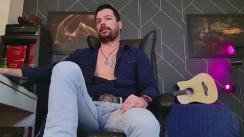 Chris online show from January 11, 1:32 pm