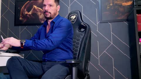 Chris online show from January 30, 6:21 pm