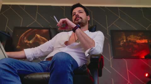 Chris online show from December 15, 9:56 am