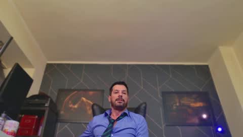 Chris online show from December 31, 5:00 am