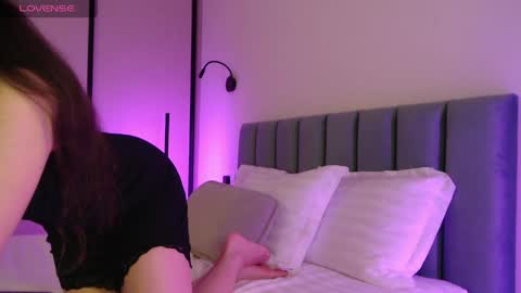 chris online show from April 9, 3:50 pm