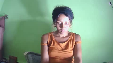 christine213 online show from February 1, 6:38 pm