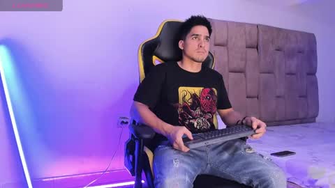 christopher online show from April 22, 9:22 pm