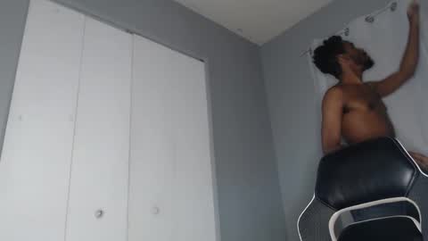 Snapshot of chrisvacherx chatting on December 11, 1:49 pm ChrisVacherx online show from December 11, 1:49 pm