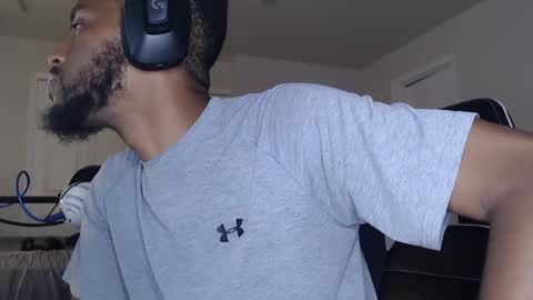 Snapshot of chrisvacherx chatting on September 20, 11:19 pm ChrisVacherx online show from September 20, 11:19 pm