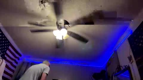 chriswells062590 online show from March 19, 1:44 am