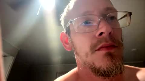 chriswells062590 online show from March 31, 4:02 am