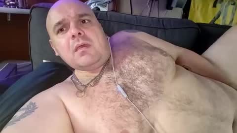 chubbyman43 online show from May 13, 5:17 am