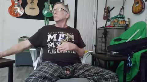 chuchuchu9021 online show from March 15, 7:06 pm