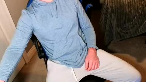 chuck online show from November 5, 4:25 am