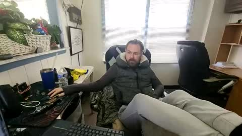 chuck7891 online show from November 4, 6:20 pm