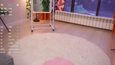   L  online show from December 2, 11:41 am