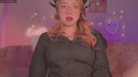 Sofi Eva and Mey online show from June 21, 3:02 am