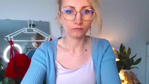 Cinderella online show from April 1, 7:09 am