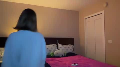 cinlives online show from July 4, 12:59 am