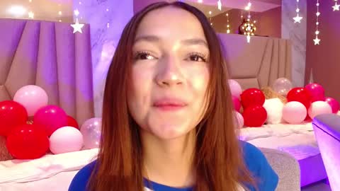 cinnamon_bite online show from February 2, 12:34 pm