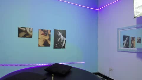 Cinthya online show from April 14, 6:11 pm