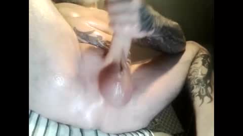 Snapshot of circ96 chatting on October 3, 7:00 pm oilywanker online show from October 3, 7:00 pm