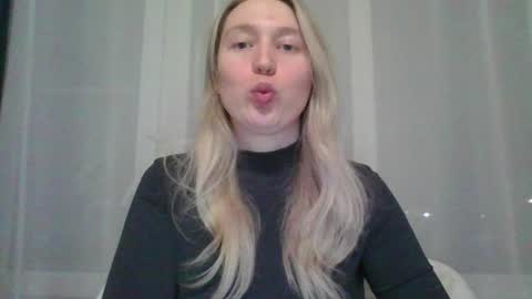 citrusblissss online show from March 12, 2:01 pm