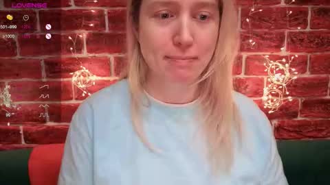 citrusblissss online show from January 12, 2:18 am