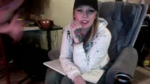 Snapshot of cj_wunderlust chatting on October 1, 9:41 am cj_wunderlust online show from October 1, 9:41 am