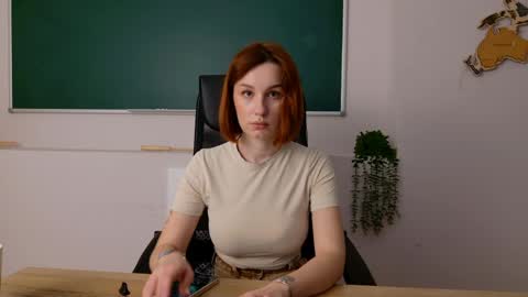 Claire online show from April 3, 2:24 pm