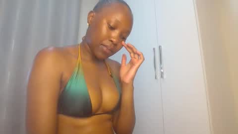 clara11 online show from December 3, 9:26 pm