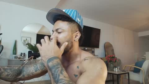 clark_strong online show from April 1, 12:17 pm